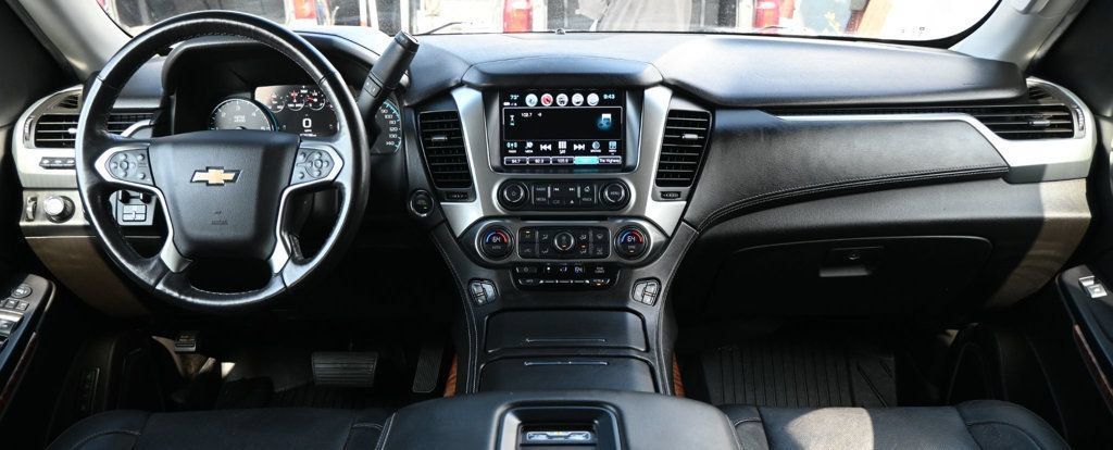 Used 2018 Chevrolet Suburban Premier AWD/4WD image 12