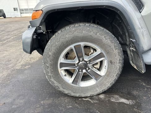 Used 2021 Jeep Wrangler Unlimited Sahara image 16