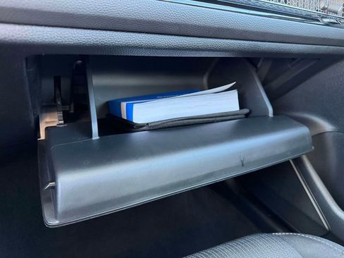 Used 2024 Honda Civic LX image 32