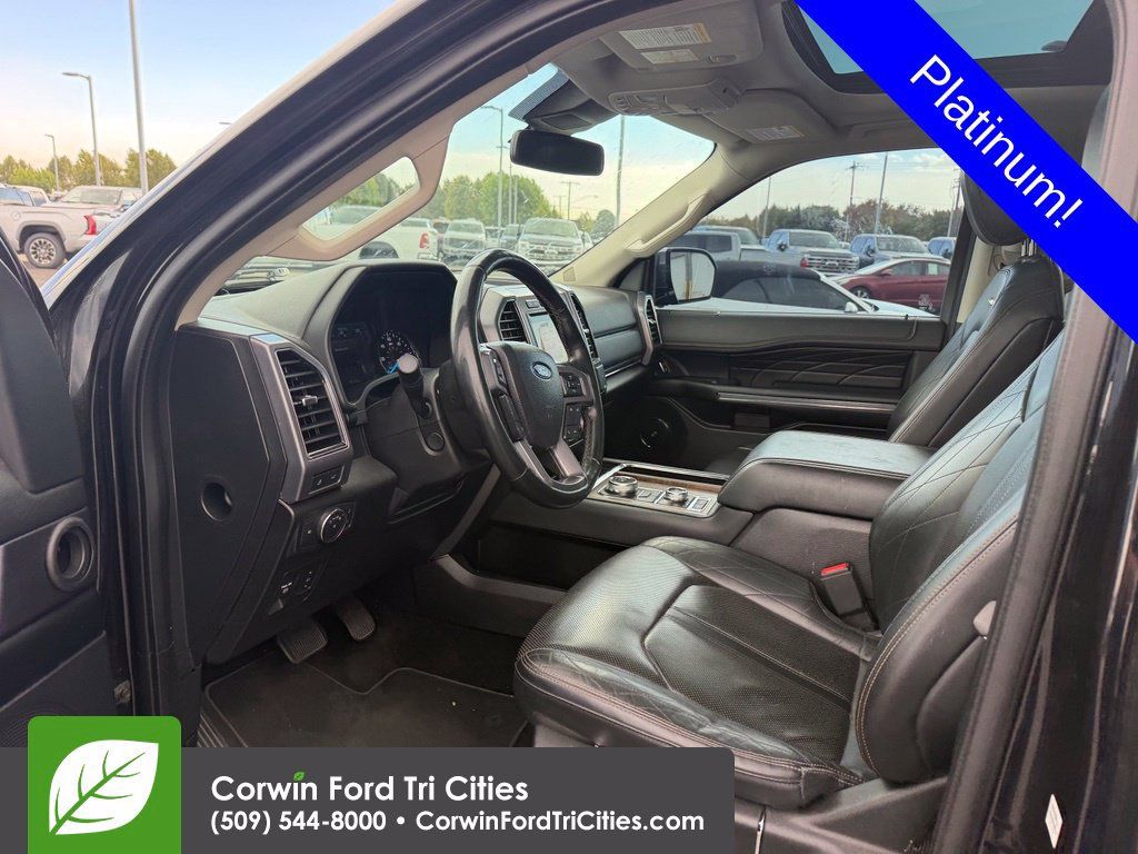 Used 2019 Ford Expedition Platinum AWD/4WD image 2