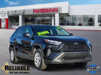 Used 2024 Toyota RAV4 LE video 1