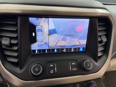 Used 2023 GMC Acadia Denali w/ Black Diamond Edition image 17