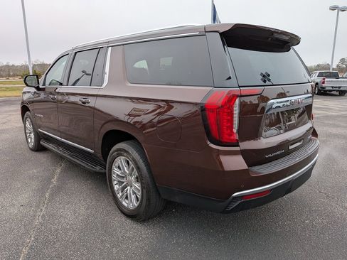 Used 2022 GMC Yukon XL SLT image 7
