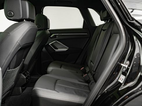 Certified 2024 Audi Q3 2.0T Premium w/ Convenience Package image 40