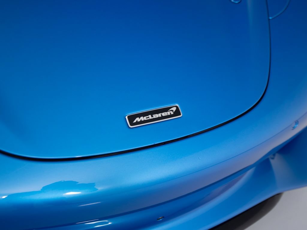 Used 2024 McLaren 750S Spider RWD image 39