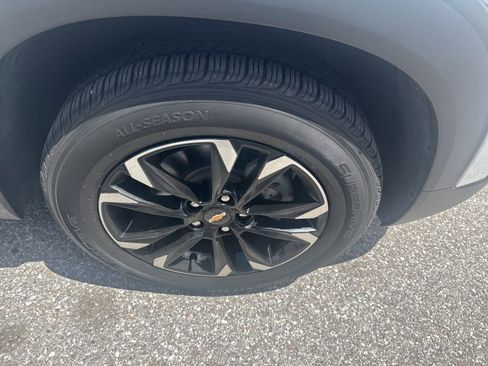 Used 2021 Chevrolet TrailBlazer LT image 8