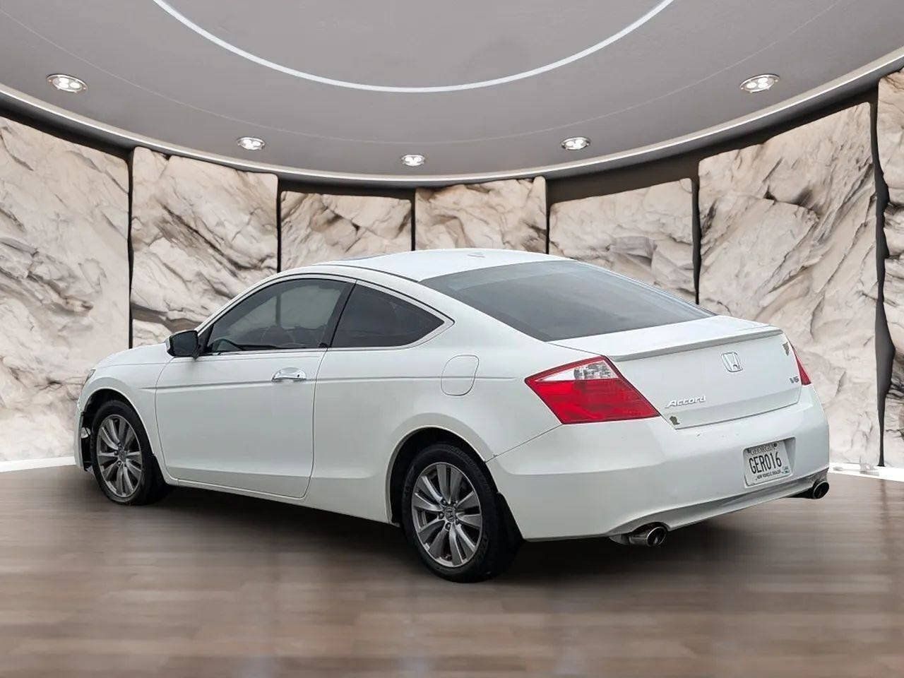 Used 2010 Honda Accord EX-L image 7
