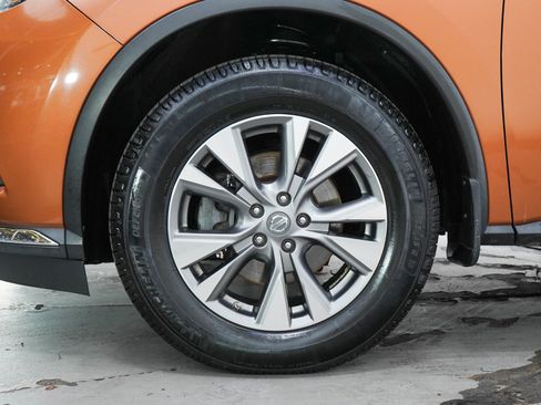 Used 2016 Nissan Murano SV AWD/4WD image 28