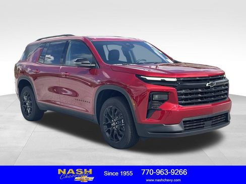 Used 2026 Chevrolet Traverse LT w/ Midnight/Sport Edition FWD image 1