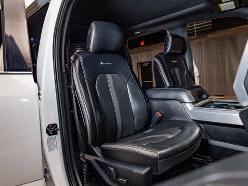 Used 2020 Ford F250 Platinum w/ FX4 Off-Road Package image 28