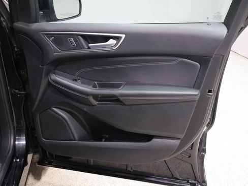 Used 2024 Ford Edge Titanium w/ Equipment Group 301A image 23