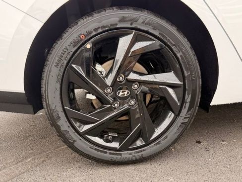 New 2026 Hyundai Elantra SEL Sport image 33