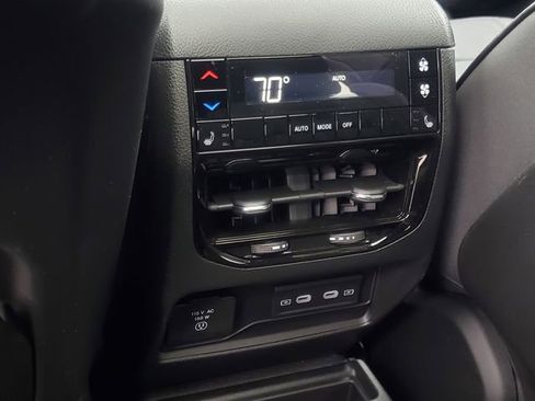 New 2026 Jeep Grand Cherokee L Limited image 32