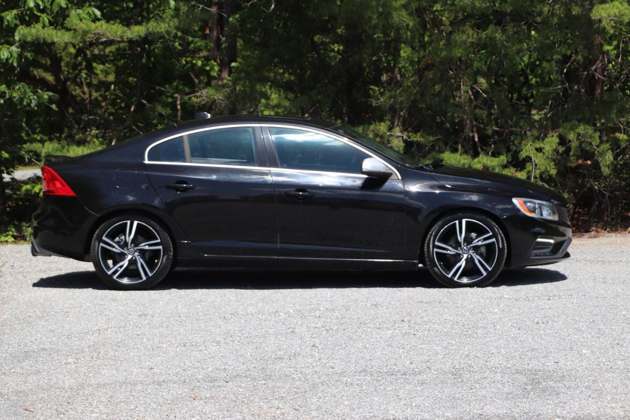 Used 2017 Volvo S60 T6 R-Design Platinum w/ Climate Package AWD/4WD image 2