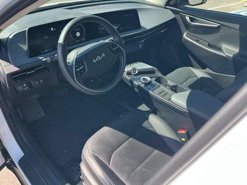 Certified 2023 Kia EV6 Wind AWD/4WD image 13
