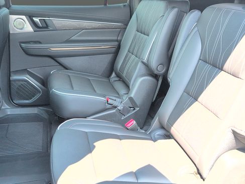 Used 2026 Buick Enclave Avenir w/ Super Cruise Package AWD/4WD image 24