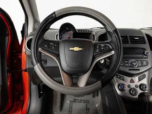 Used 2012 Chevrolet Sonic LT image 29