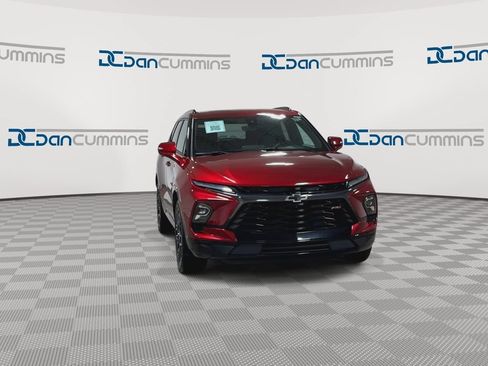 Used 2023 Chevrolet Blazer RS w/ Driver Confidence II Package FWD image 3