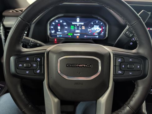 Used 2024 GMC Sierra 2500 Denali w/ Denali Reserve Package AWD/4WD image 11
