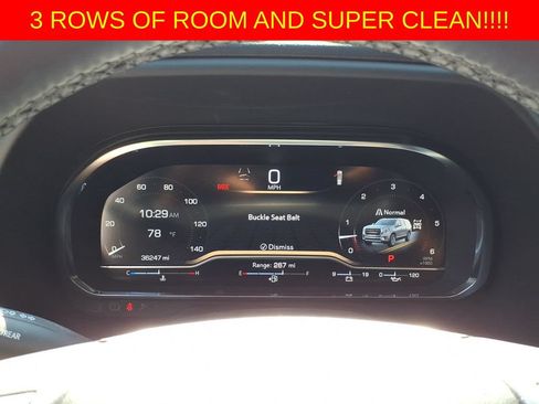 Used 2024 GMC Yukon SLT w/ SLT Premium Package AWD/4WD image 17