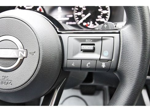 Used 2023 Nissan Rogue SV FWD image 18