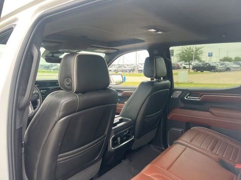Used 2024 GMC Sierra 1500 Denali Ultimate AWD/4WD image 13