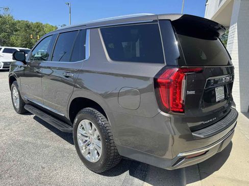 Used 2021 GMC Yukon SLT w/ Rear Media and Nav Package RWD image 8