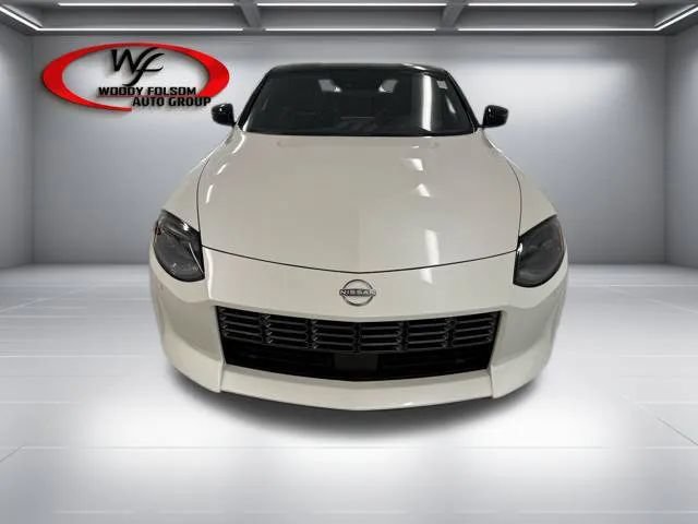 New 2026 Nissan Z Performance w/ Floor Mat Package RWD image 2