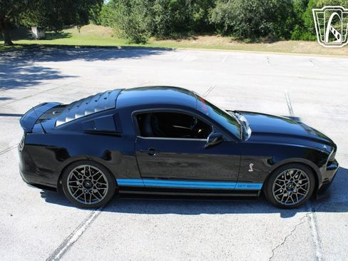 Used 2013 Ford Mustang Shelby GT500 image 27
