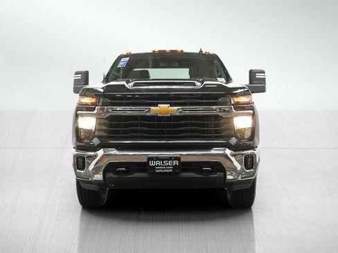 Used 2024 Chevrolet Silverado 2500 LT w/ Convenience Package AWD/4WD image 8