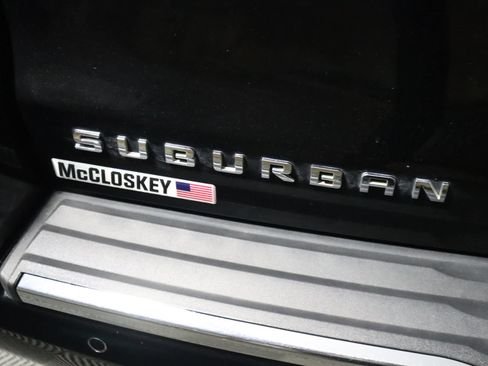 Used 2017 Chevrolet Suburban Premier AWD/4WD image 9