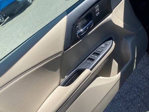 Used 2015 Honda Accord EX-L image 37