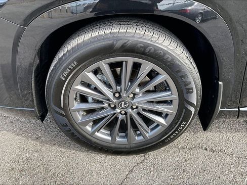 Used 2024 Lexus TX 350 AWD image 12