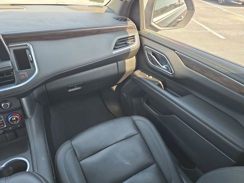 Used 2022 Chevrolet Tahoe LT w/ LT Signature Plus Package RWD image 12