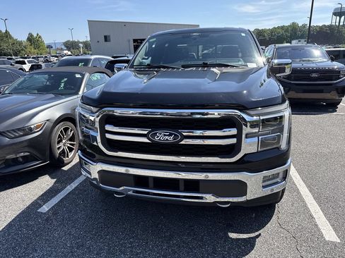Used 2024 Ford F150 Lariat w/ Equipment Group 502A High AWD/4WD image 5