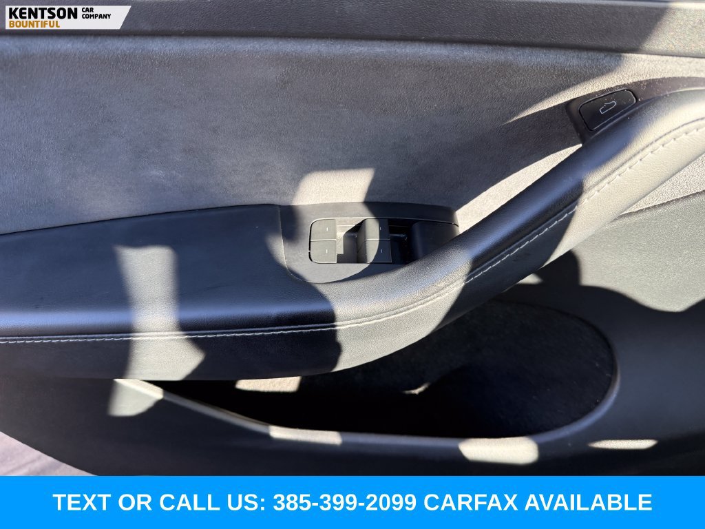Used 2023 Tesla Model Y Performance AWD/4WD image 15