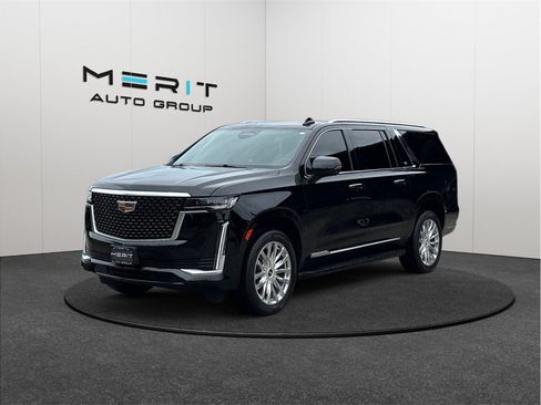 Used 2023 Cadillac Escalade ESV Premium Luxury RWD image 4