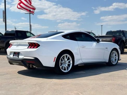 Used 2026 Ford Mustang GT Premium RWD image 2