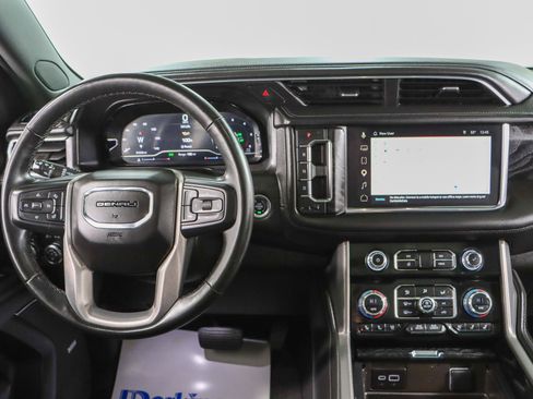 Used 2023 GMC Yukon Denali image 18