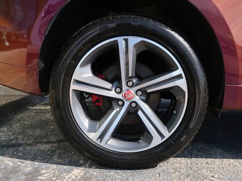 Used 2020 Jaguar F-PACE S image 54