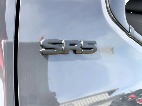 Used 2025 Toyota Tacoma SR5 image 10