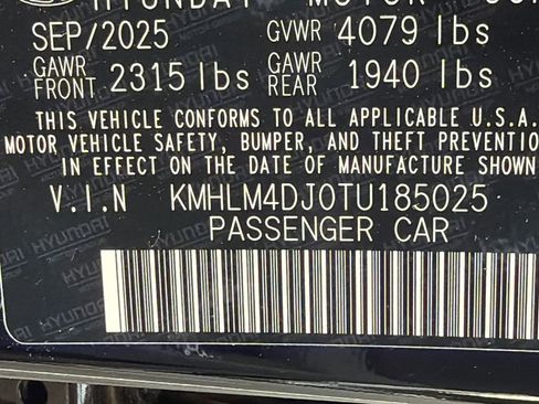 Used 2026 Hyundai Elantra Hybrid FWD image 31