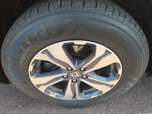 Used 2018 Honda CR-V LX image 12