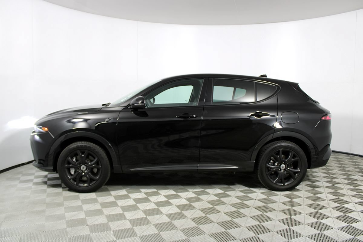 Used 2024 Dodge Hornet R/T Plus w/ R/T Blacktop Package AWD/4WD image 47