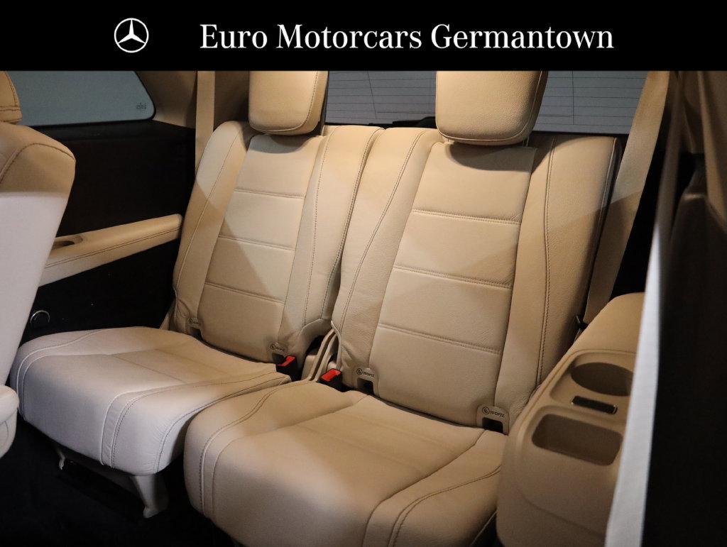 Used 2023 Mercedes-Benz GLS 450 4MATIC image 42