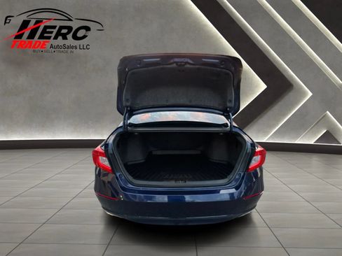 Used 2018 Honda Accord EX image 50