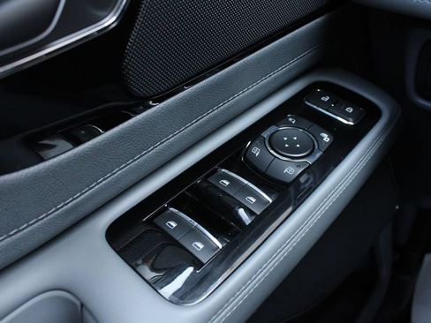 Used 2020 Lincoln Aviator Reserve w/ Equipment Group 201A AWD/4WD image 8