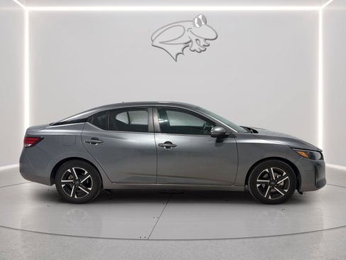 Used 2024 Nissan Sentra SV FWD image 6
