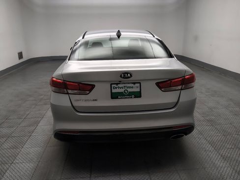 Used 2016 Kia Optima LX FWD image 6