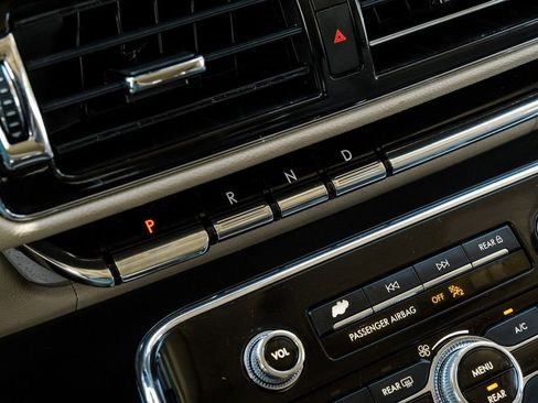 Used 2023 Lincoln Navigator L Reserve RWD image 26